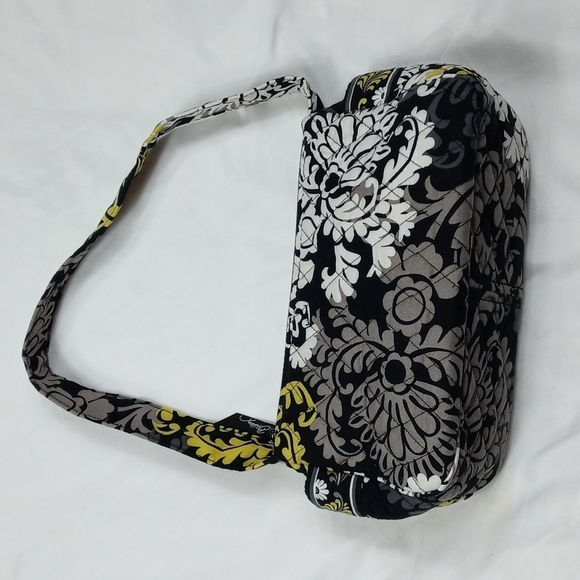 Vera Bradley Handbags - Vera Bradley short handled purse